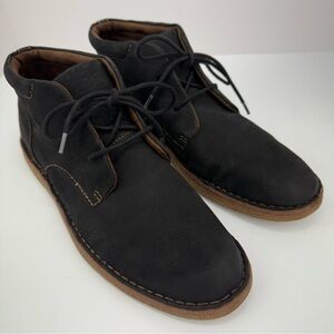 Born size 11.5 Men’s Black Leather Lace Up Ankle Chukka Boots